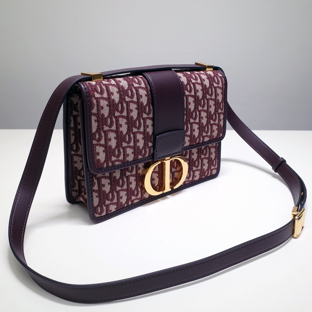 30 Montaigne Bag Red Dior Oblique Jacquard